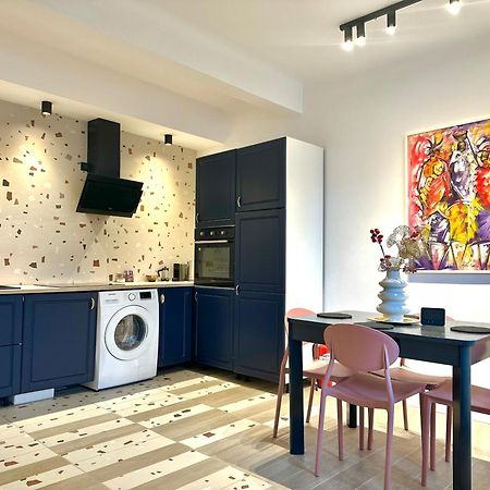 Peaceful Condo For Romantic Getaways Near Black Church - 3Min Walk Brasov Exterior photo