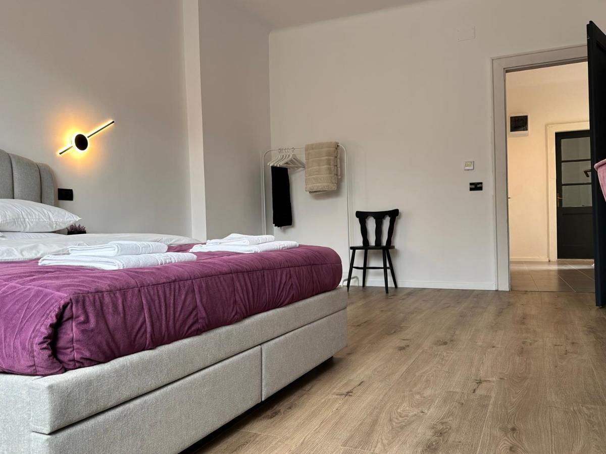 Peaceful Condo For Romantic Getaways Near Black Church - 3Min Walk Brasov Exterior photo