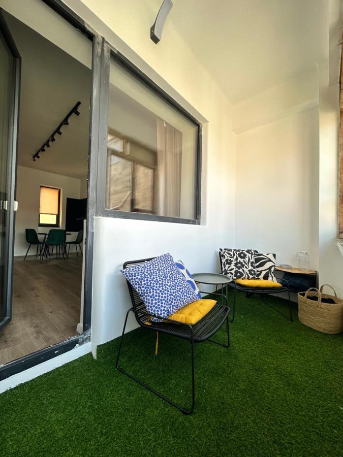 Peaceful Condo For Romantic Getaways Near Black Church - 3Min Walk Brasov Exterior photo